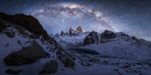 Via láctea sobre as montanhas na Patagônia foi uma das imagens premiadas no concurso de fotos panorâmicas