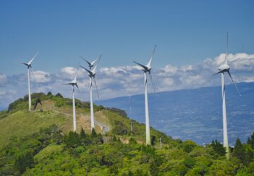 Torres de energia eólica