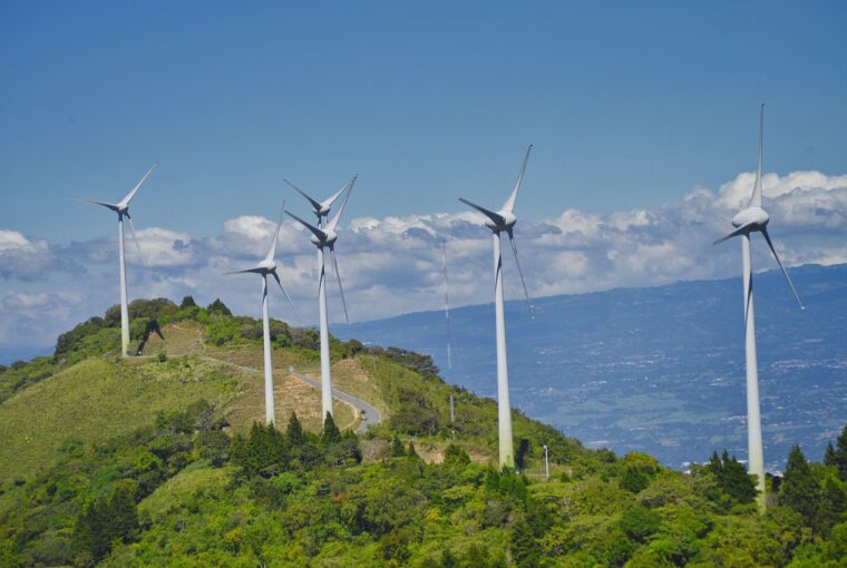 Torres de energia eólica