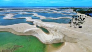 Dunas e lagoas dos Pequenos Lençóis Maranhenses foi uma das fotos vencedoras da etapa Brasil do concurso de fotos de paisagem