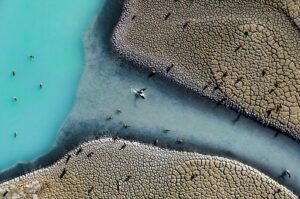 Foto aérea mostra a seca que atinge o lago Brudur na Turquia. A imagem venceu o concurso de fotografia de paisagem Wiki Loves Earth