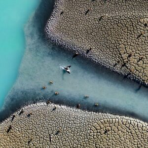 Foto aérea mostra a seca que atinge o lago Brudur na Turquia. A imagem venceu o concurso de fotografia de paisagem Wiki Loves Earth