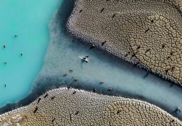 Foto aérea mostra a seca que atinge o lago Brudur na Turquia. A imagem venceu o concurso de fotografia de paisagem Wiki Loves Earth