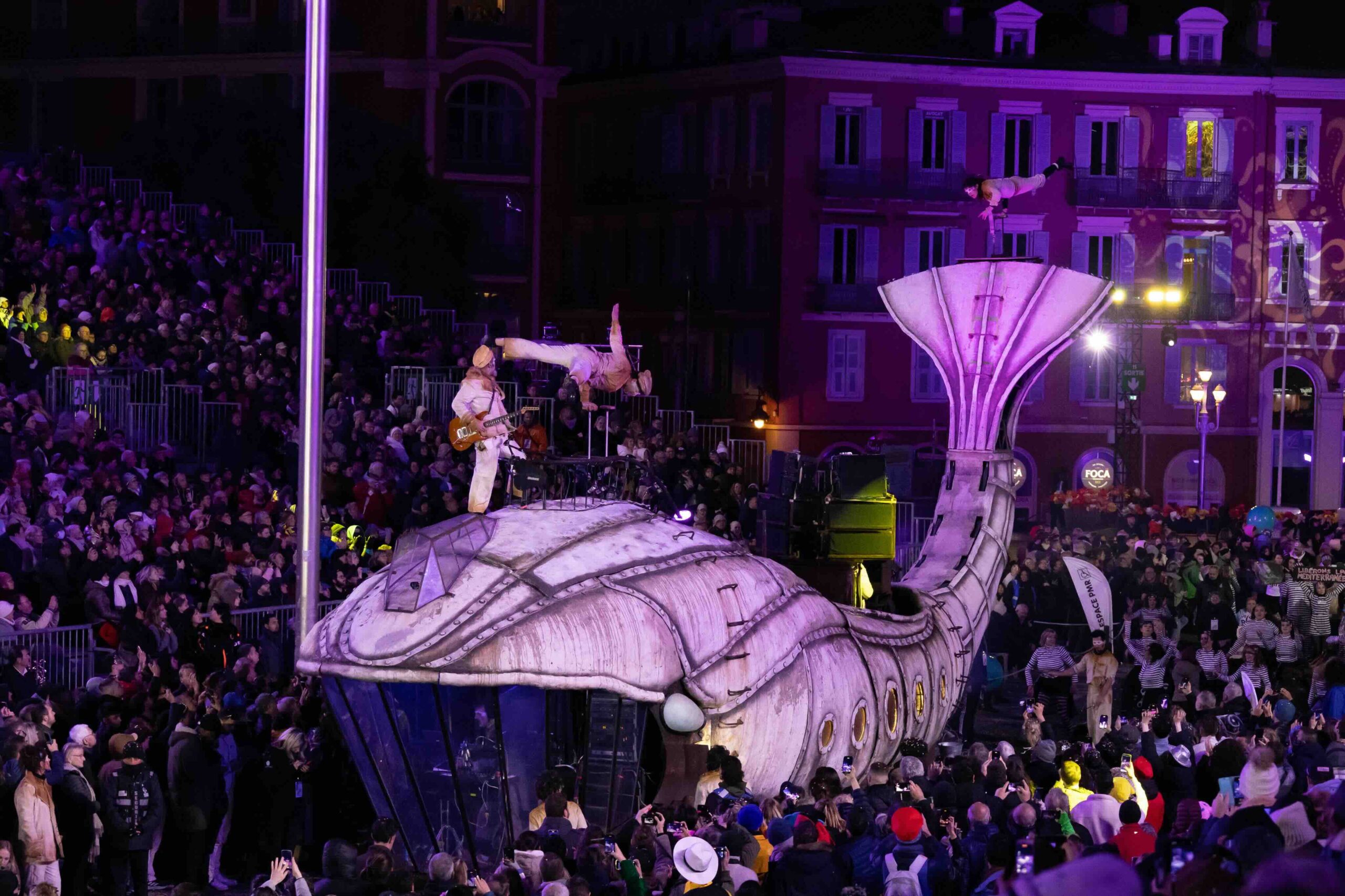 Carro alegórico carnaval de Nice