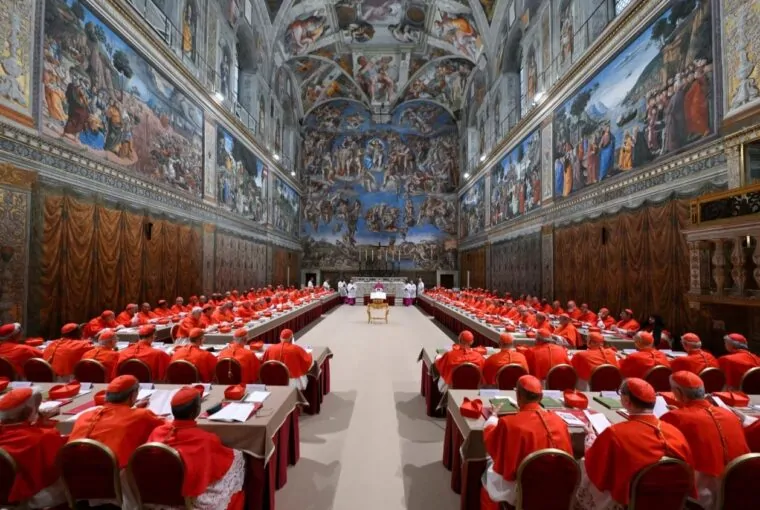 Cardeais durante o conclave para escolha do sucessor do papa Francisco