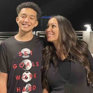 Megan Garcia e Sewell Setzer, jovem que morreu por suicídio nos EUA