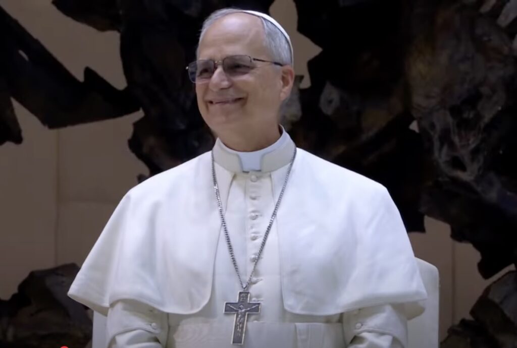 Papa Leão 14 em encontro com a imprensa no Vaticano