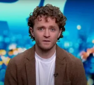 Alistair Kitchen, blogueiro e escritor australiano deportado dos EUA