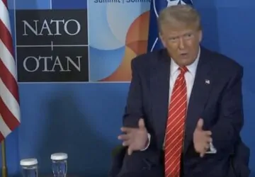 Donald Trump criticando a mídia na reunião da OTAN em Haia
