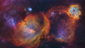 Um mosaico de arco-íris da Nebulosa da Roseta. A imagem foi selecionado no concurso de fotos do céu 2025