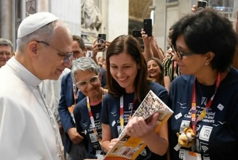 Papa Leão XIV após discurso a missionários digitais em Roma sobre desafios da inteligência artificial
