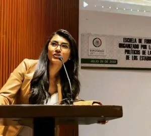 Laura Brugés, jornalista do México, foi alvo de tentativa de censura judicial