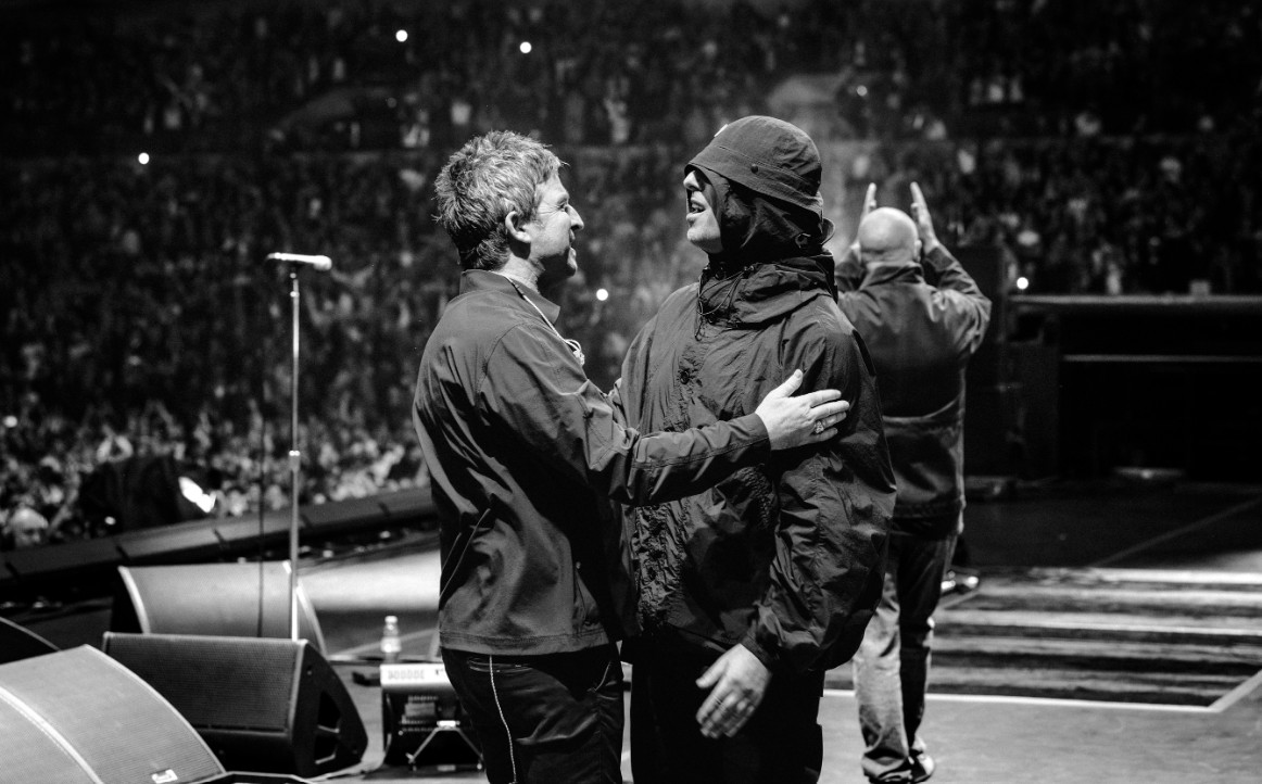 Oasis em show no estádio de Wembley, em Londres