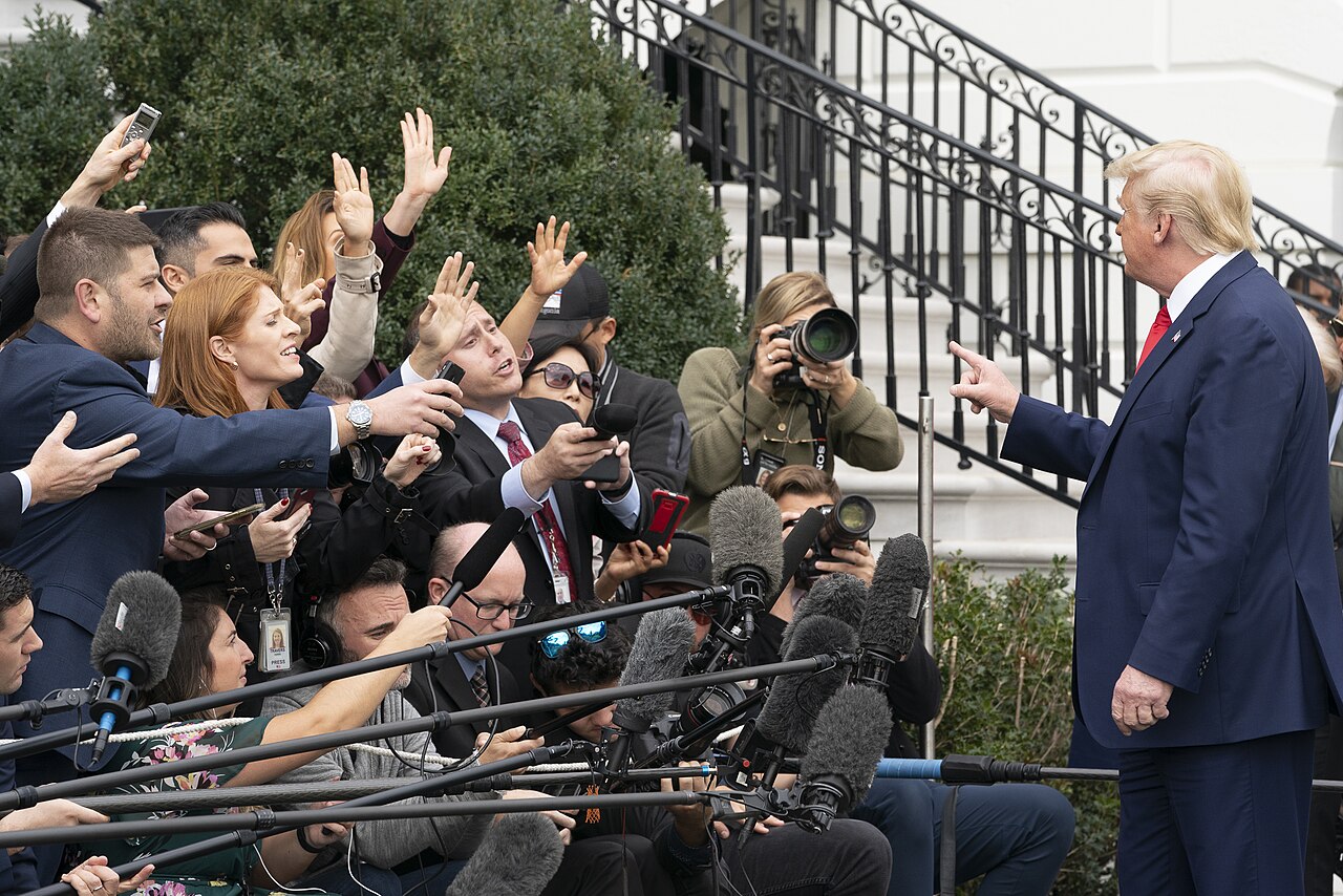 TV americanas suspendem pool que se reveza na cobertura de Trump após Casa Branca barrar CNN