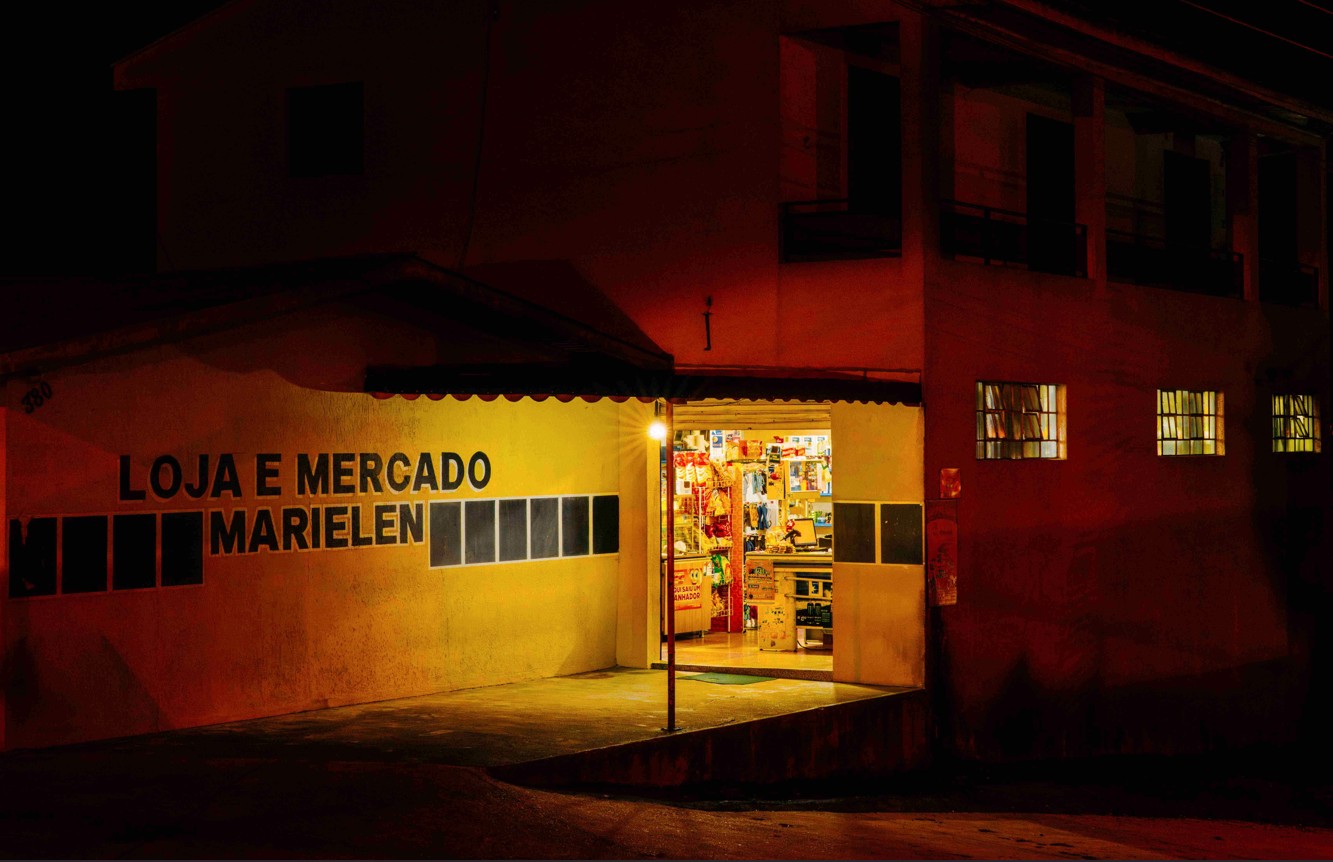 Fachada do mercado Marielen em Curitiba. A imagem é finalista do concurso de fotografia da Sony