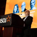 Rosental Calmon Alves falando na abertura do ISOJ, evento internacional de jornalismo do Knight Center para o Jornalismo nas Américas