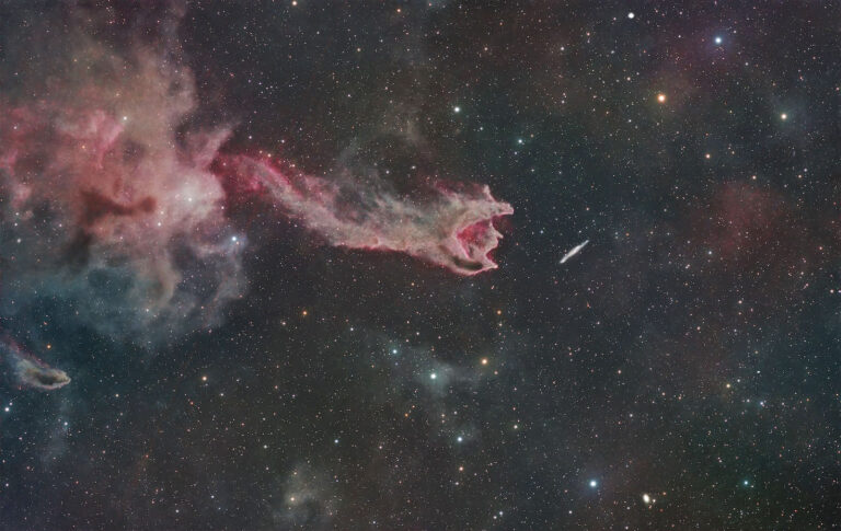 ‘Mão de Deus’, golfinho celestial e mais: premiação escolhe fotos impressionantes do céu na Austrália